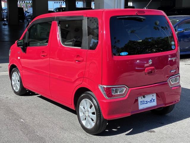 マイルドハイブリッドは、モーターによるクリープ走行と、幅広い速度域でエンジンをモーターがアシストすることで燃料消費を抑制し、低燃費３３．４ｋｍ／Ｌを達成