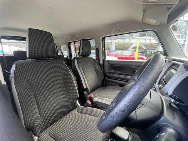 雪道やアイスバーンでのスムーズな発進をサポートする「スノーモード」を新たに採用。