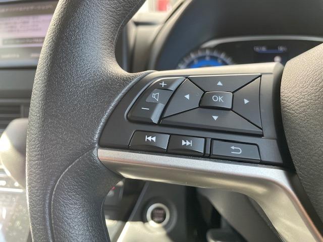 �X�e�A�����O�X�C�b�`�i���ʒ����^�`�����l���؂�ւ��j