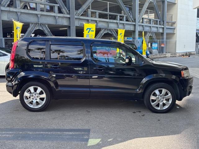 �r�t�u�̃f�U�C���E�@�����ɁA�R���p�N�g�J�[���̈����₷���T�C�Y