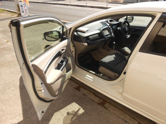 インサイト Ｌ　☆委託販売☆メモリーナビ☆☆ワンセグ☆ＤＶＤ☆バックカメラ☆ＥＴＣ☆格納ミラー☆ウインカーミラー☆キーレス☆アイドリングストップ☆ＨＩＤ☆フォグランプ☆シートリフター☆ハイブリッド車☆（9枚目）