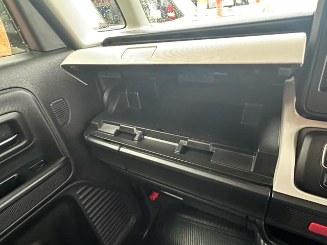 ハイブリッドＧ　ナビ　フルセグＴＶ　ＤＶＤ　Ｂｌｕｅｔｏｏｔｈ　スマーキープッシシュスタート　内地仕入れ　本土車仕入れ　横滑り防止システム　衝突軽減システム　走行１万　本土車　内地車両　両側スライド(42枚目)