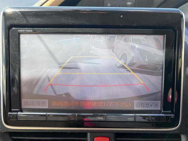 バックカメラ装備。駐車が苦手な方には欠かせません。