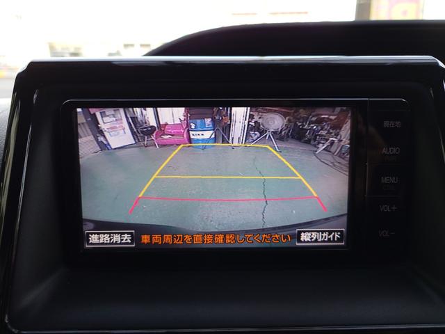 バックカメラも付いています。駐車の時に便利なのはもちろんの事、後方死角にいる子供たちに気が付くことができるので安心安全ですね