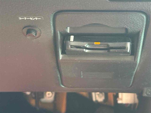 エクシーガクロスオーバー７ ２．５ｉアイサイト　４ＷＤ　ＥＴＣ　バックカメラ　クリアランスソナー　オートクルーズコントロール　パワーシート　衝突被害軽減システム　ナビ　ＴＶ　ＨＩＤ　ヘッドライトウォッシャー　アルミホイール　スマートキー（9枚目）