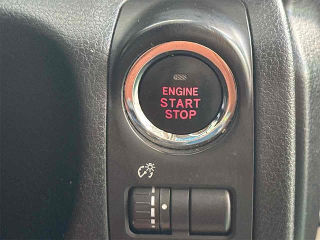 エクシーガクロスオーバー７ ２．５ｉアイサイト　４ＷＤ　ＥＴＣ　バックカメラ　クリアランスソナー　オートクルーズコントロール　パワーシート　衝突被害軽減システム　ナビ　ＴＶ　ＨＩＤ　ヘッドライトウォッシャー　アルミホイール　スマートキー（10枚目）