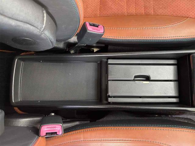 エクシーガクロスオーバー７ ２．５ｉアイサイト　４ＷＤ　ＥＴＣ　バックカメラ　クリアランスソナー　オートクルーズコントロール　パワーシート　衝突被害軽減システム　ナビ　ＴＶ　ＨＩＤ　ヘッドライトウォッシャー　アルミホイール　スマートキー（54枚目）