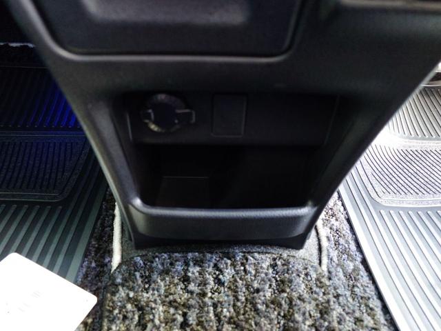 ヴォクシー ZS 煌II バックカメラ ナビ TV レーンアシスト 衝突被害軽減システム 両側電動スライドドア オートマチックハイビーム オートライト LEDヘッドランプ スマートキー アイドリングストップ 後席モニター(29枚目)