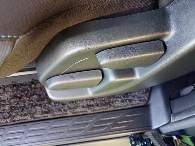 ヴォクシー ZS 煌II バックカメラ ナビ TV レーンアシスト 衝突被害軽減システム 両側電動スライドドア オートマチックハイビーム オートライト LEDヘッドランプ スマートキー アイドリングストップ 後席モニター(41枚目)