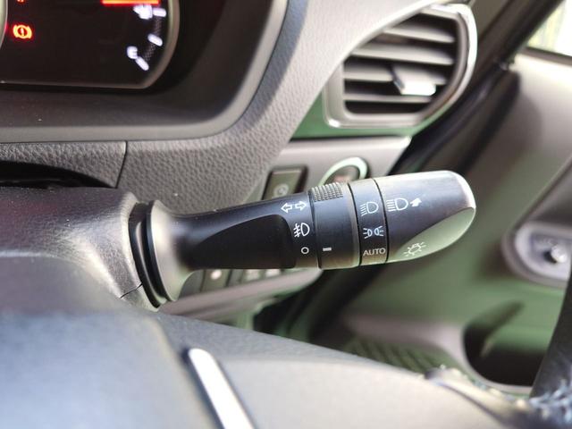 ヴォクシー ZS 煌II バックカメラ ナビ TV レーンアシスト 衝突被害軽減システム 両側電動スライドドア オートマチックハイビーム オートライト LEDヘッドランプ スマートキー アイドリングストップ 後席モニター(58枚目)