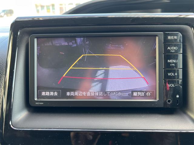 バックカメラも付いています。駐車の時に便利なのはもちろんの事、後方死角にいる子供たちに気が付くことができるので安心安全ですね