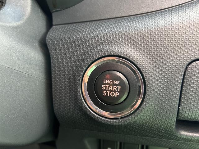 キーを携帯しているだけで、エンジンの始動が可能な装備です。プッシュスタートですのでエンジンの始動もボタンを押すだけです