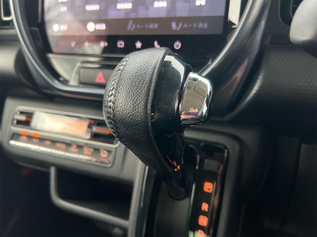 発進時や後退時に必ず操作するレバーです。操作のしやすさが肝になってきます。ぜひ一度体感してください。