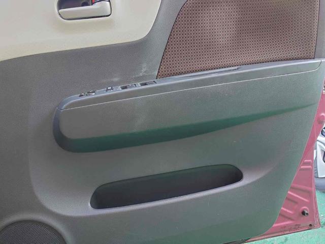 ＭＲワゴン Ｔ　スマートキー　ベンチシート　ＣＶＴ　盗難防止システム　ＡＢＳ　ＣＤ　ＵＳＢ　アルミホイール　衝突安全ボディ　エアコン　パワーステアリング　パワーウィンドウ（7枚目）