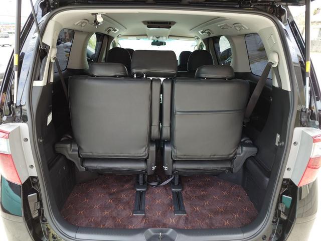 アルファード ２４０Ｓ　タイプゴールド　ＥＴＣ　ナビ　ＴＶ　クリアランスソナー　オートクルーズコントロール　両側電動スライドドア　オートライト　ＨＩＤ　電動リアゲート　スマートキー　電動格納ミラー　後席モニター　３列シート　オットマン（19枚目）