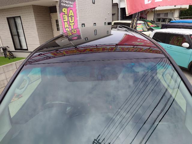 アルファード ２４０Ｓ　タイプゴールド　ＥＴＣ　ナビ　ＴＶ　クリアランスソナー　オートクルーズコントロール　両側電動スライドドア　オートライト　ＨＩＤ　電動リアゲート　スマートキー　電動格納ミラー　後席モニター　３列シート　オットマン（21枚目）