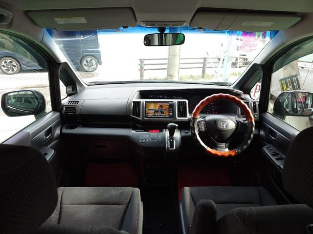 ステップワゴンスパーダ Ｚ　ＥＴＣ　ＴＶ　両側電動スライドドア　ＨＩＤ　スマートキー　電動格納ミラー　３列シート　ウォークスルー　ＣＶＴ　アルミホイール　盗難防止システム　衝突安全ボディ　ＡＢＳ　ＥＳＣ　エアコン（2枚目）