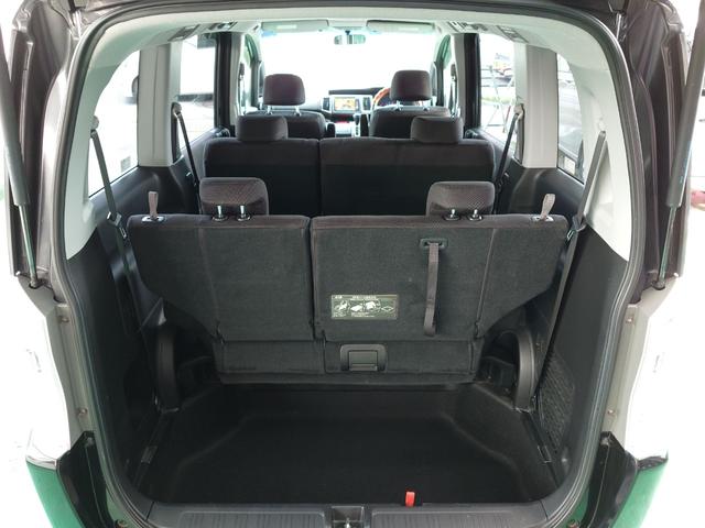 ステップワゴンスパーダ Ｚ　ＥＴＣ　ＴＶ　両側電動スライドドア　ＨＩＤ　スマートキー　電動格納ミラー　３列シート　ウォークスルー　ＣＶＴ　アルミホイール　盗難防止システム　衝突安全ボディ　ＡＢＳ　ＥＳＣ　エアコン（19枚目）