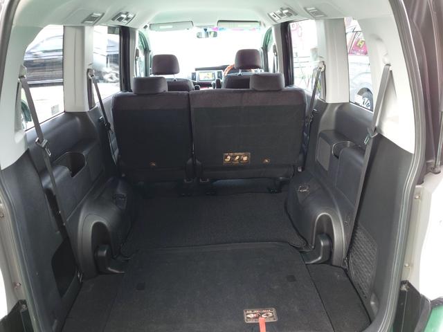 ステップワゴンスパーダ Ｚ　ＥＴＣ　ＴＶ　両側電動スライドドア　ＨＩＤ　スマートキー　電動格納ミラー　３列シート　ウォークスルー　ＣＶＴ　アルミホイール　盗難防止システム　衝突安全ボディ　ＡＢＳ　ＥＳＣ　エアコン（20枚目）