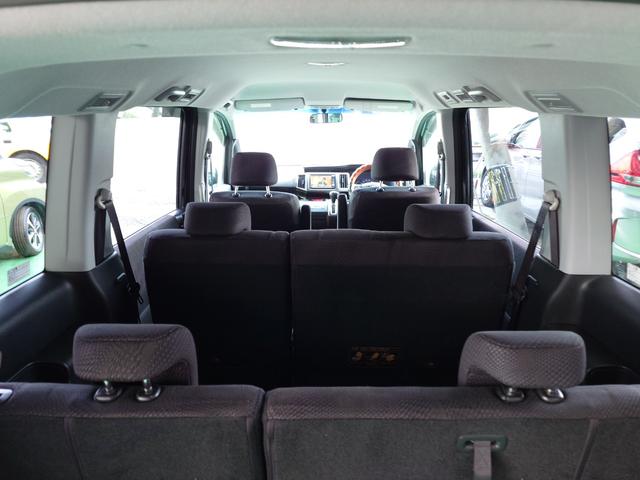 ステップワゴンスパーダ Ｚ　ＥＴＣ　ＴＶ　両側電動スライドドア　ＨＩＤ　スマートキー　電動格納ミラー　３列シート　ウォークスルー　ＣＶＴ　アルミホイール　盗難防止システム　衝突安全ボディ　ＡＢＳ　ＥＳＣ　エアコン（21枚目）