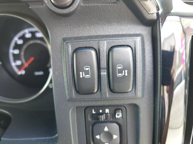 デリカD:5 D パワーパッケージ 4WD ETC バックカメラ ナビ TV オートクルーズコントロール 両側電動スライドドア HID スマートキー 電動格納ミラー シートヒーター 後席モニター 3列シート フルフラット AT(8枚目)