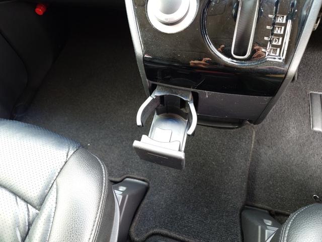 デリカD:5 D パワーパッケージ 4WD ETC バックカメラ ナビ TV オートクルーズコントロール 両側電動スライドドア HID スマートキー 電動格納ミラー シートヒーター 後席モニター 3列シート フルフラット AT(46枚目)