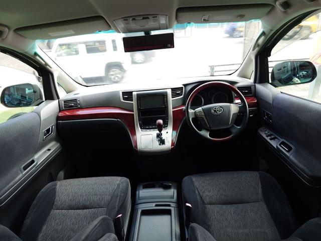 毎回座るフロントシート。運転席は必ず使用する部分ですので、座り心地が重要です！