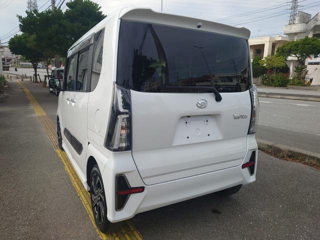 スマートキーでプッシュスタートなのでカバンから鍵を探す事なくドライブに楽々出発できます。