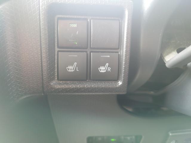 シートヒーター装備しています。