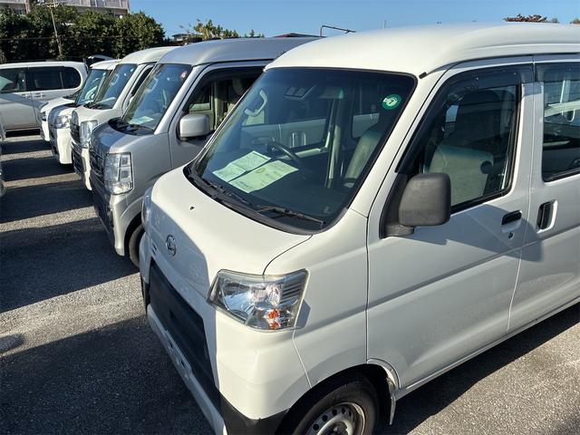 ハイゼットカーゴ スペシャルＳＡＩＩＩ　パワーステアリング　運転席エアバッグ　エアコン　ＡＢＳ　助手席エアバッグ