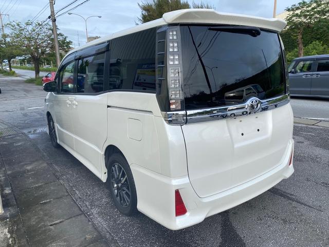 中古車  トヨタ ヴォクシー ＺＳ 純正９インチナビ 純正 