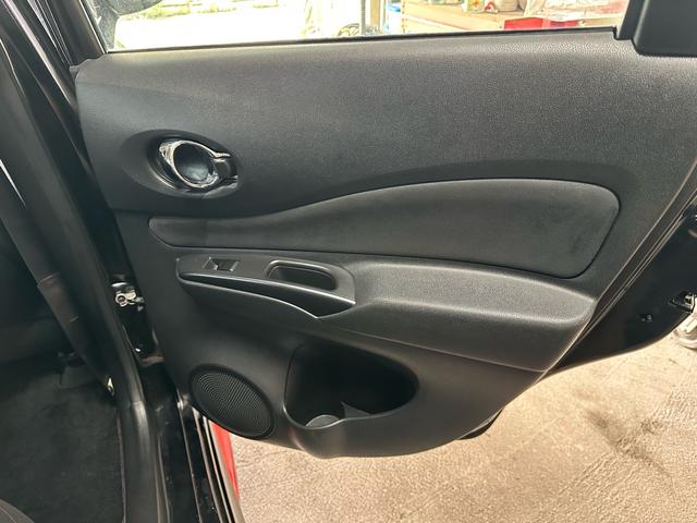 ノート ニスモ S 5MT、CD、DVD、ミュージックサーバー、Bluetooth、フルセグTV、バックカメラ、SDナビ、ETC(34枚目)