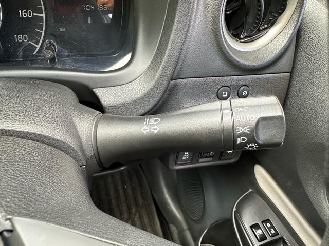 オートライト装備で事故が多い夕暮れ時に自動点灯してくれます！