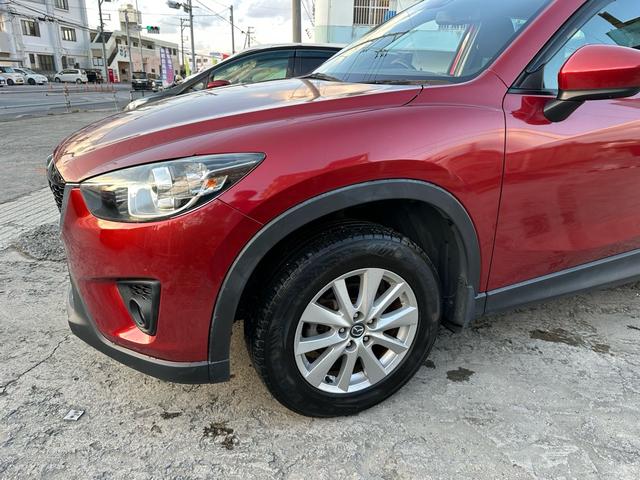 純正１７インチアルミ装備で見た目もＧＯＯＤ！！