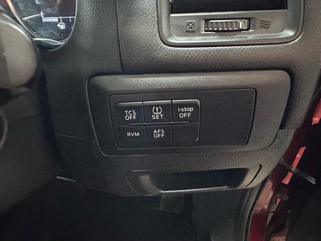 リアビークルモニタリング装備で車線変更の際にサポートしてくれます！