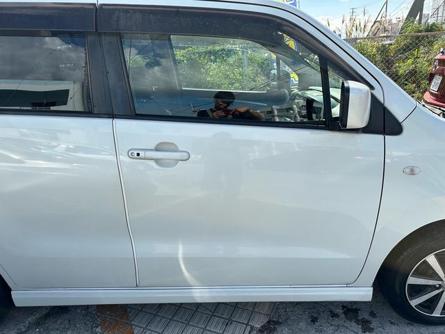 ワゴンＲスティングレー Ｘ（15枚目）