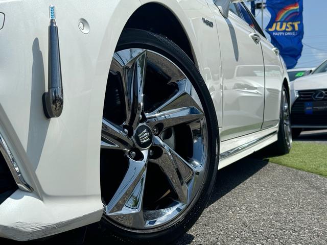 １８×８Ｊアルミホイール（スパッタリング塗装／ＲＳ仕様専用）＆センターオーナメント・ご希望ありましたら、純正コーナーポール外せます！