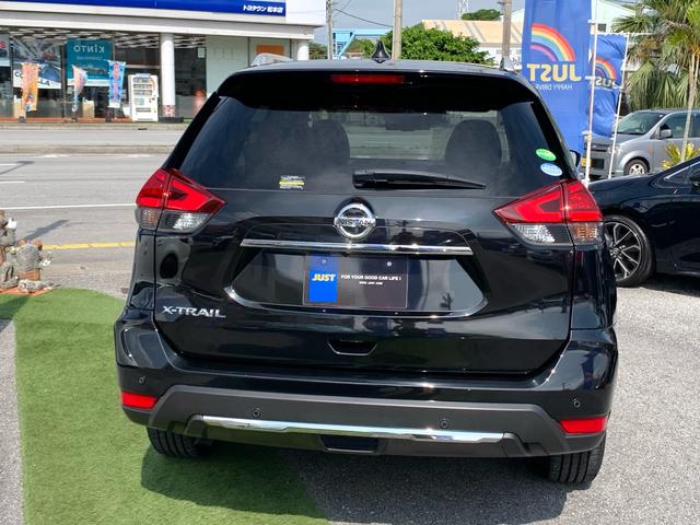 ●UVカット断熱プライバシーガラス〈リヤ、リヤサイド、バックドア〉●ルーフスポイラー(LED式ハイマウントストップランプ付)