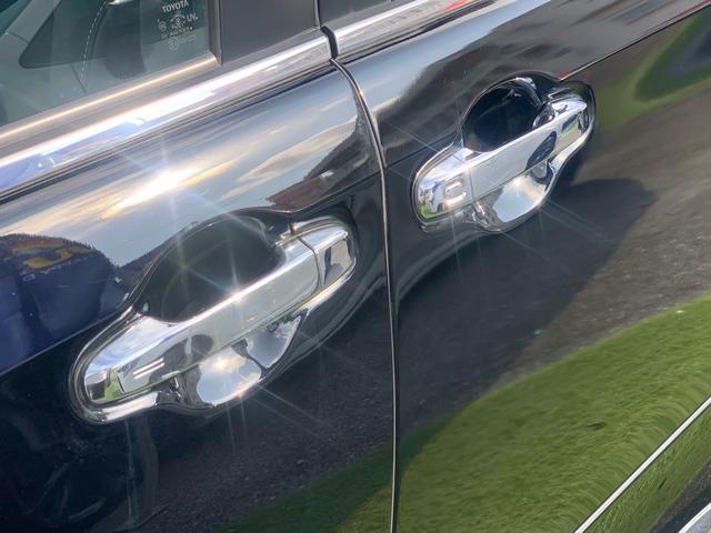 スマートエントリーシステム（運転席・助手席・バックドア／アンサーバック機能付）＋プッシュスタートシステム＋スマートキー２個