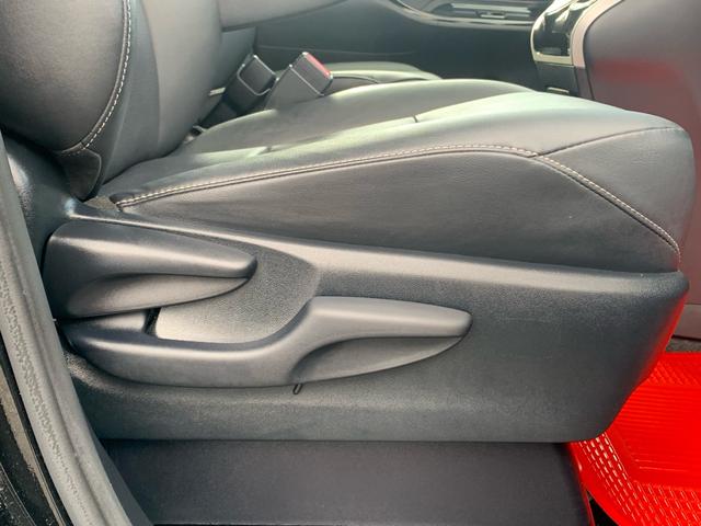 ＧＩ専用、合成皮革シート表皮（昇温降温抑制機能付）快適温熱シート（運転席？助手席）