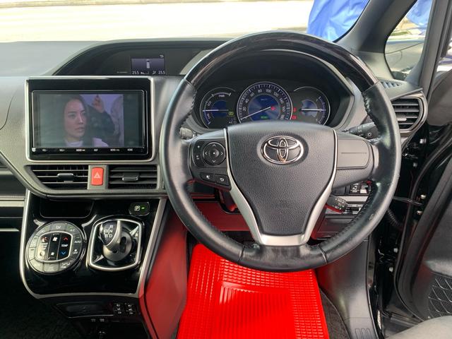 ３本スポークステアリングホイール（黒木目調加飾付＋シルバー塗装）　●チルト＆テレスコピックステアリング