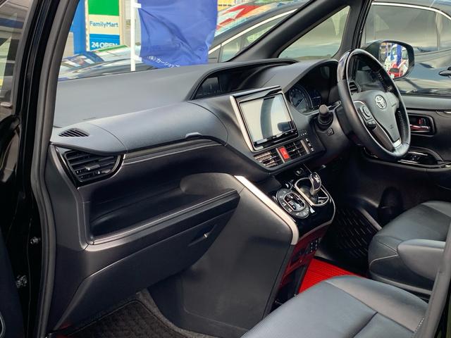 充電用ＵＳＢ端子（インパネ２個・センターコンソールボックス２個）