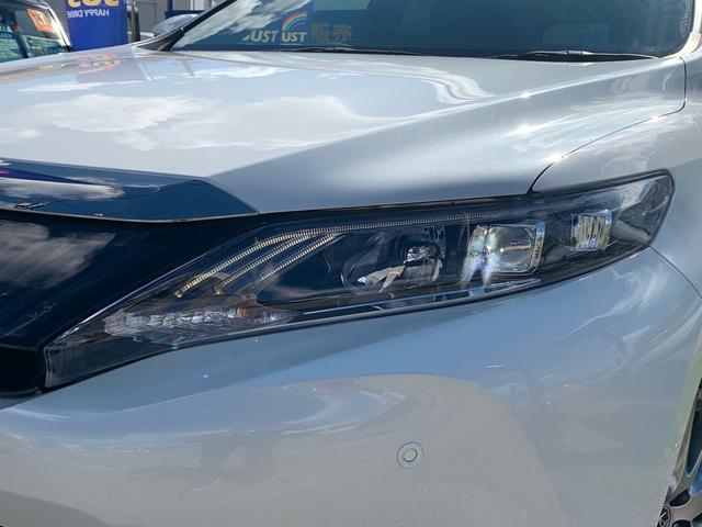 ヘッドランプ（ＬＥＤロービーム・オートレベリング機能付＆ＬＥＤクリアランスランプ）オートマチックハイビーム［ＡＨＢ］