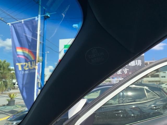 ＳＲＳエアバッグ（運転席・助手席エアバッグ＋運転席ニーエアバッグ＋前席サイドエアバッグ＋前後席カーテンシールドエアバッグ）