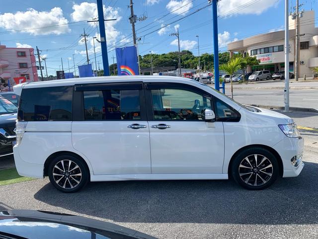 両側パワースライドドア