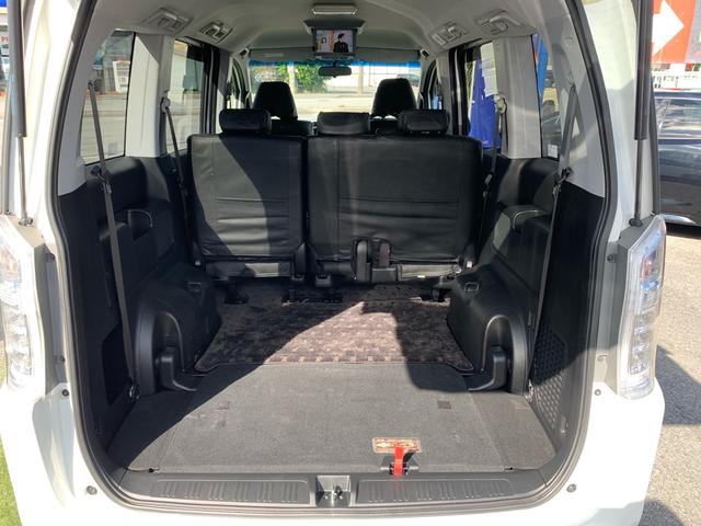 ●３列目床下格納シート