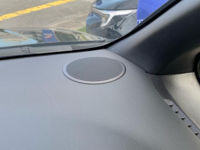 ヴォクシー ZS 煌III 10型ナビ・12型後席モニター・レザーシート・前後ソナー・パノラミックライブサウンドシステム・HDMI・TV・DVD・ブルートゥース・ドラレコ(前後カメラ)ETC・レーダークルーズ・レーンアシスト(41枚目)