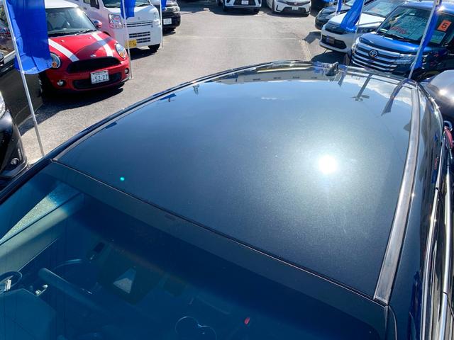 ●ＵＶカット機能付ウインドシールドグリーンガラス（合わせ・高遮音性ガラス）＋トップシェード