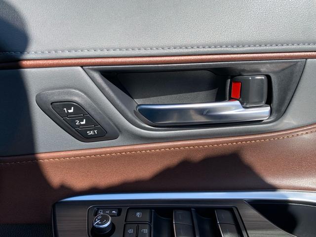 ポジションメモリー（ステアリング・シート）運転席オートスライドアウェイ