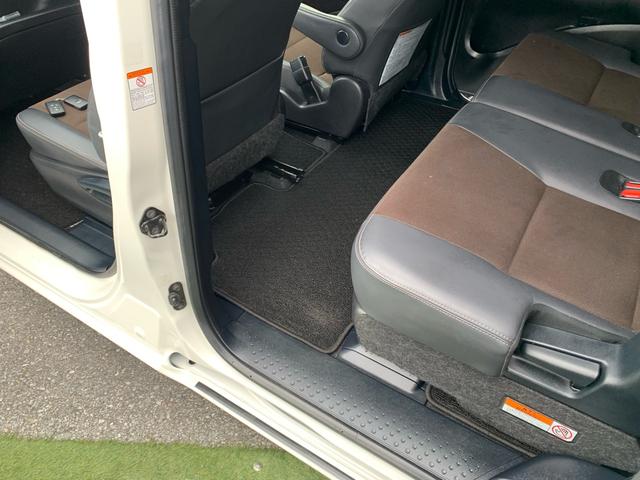 デュアル［両側］ワンタッチスイッチ付パワースライドドア（挟み込み防止機能付）ウェルカムパワースライドドア＆予約ロック機能